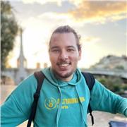 Titulaire de DSCG et d'un master Comptabilité Audit Gestion, je donne des cours tout niveau